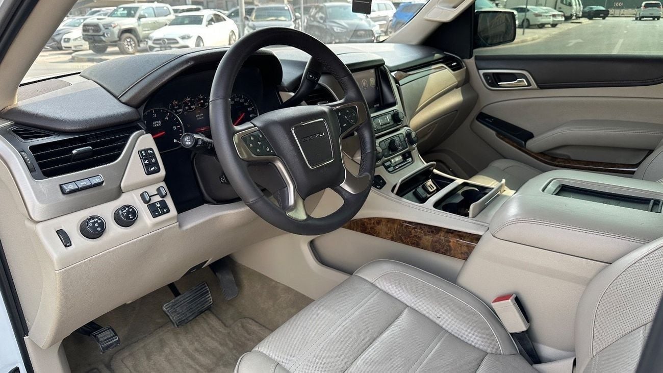 جي أم سي يوكون DENALI PWR STEPS Denali 6.2L (8 Seater)