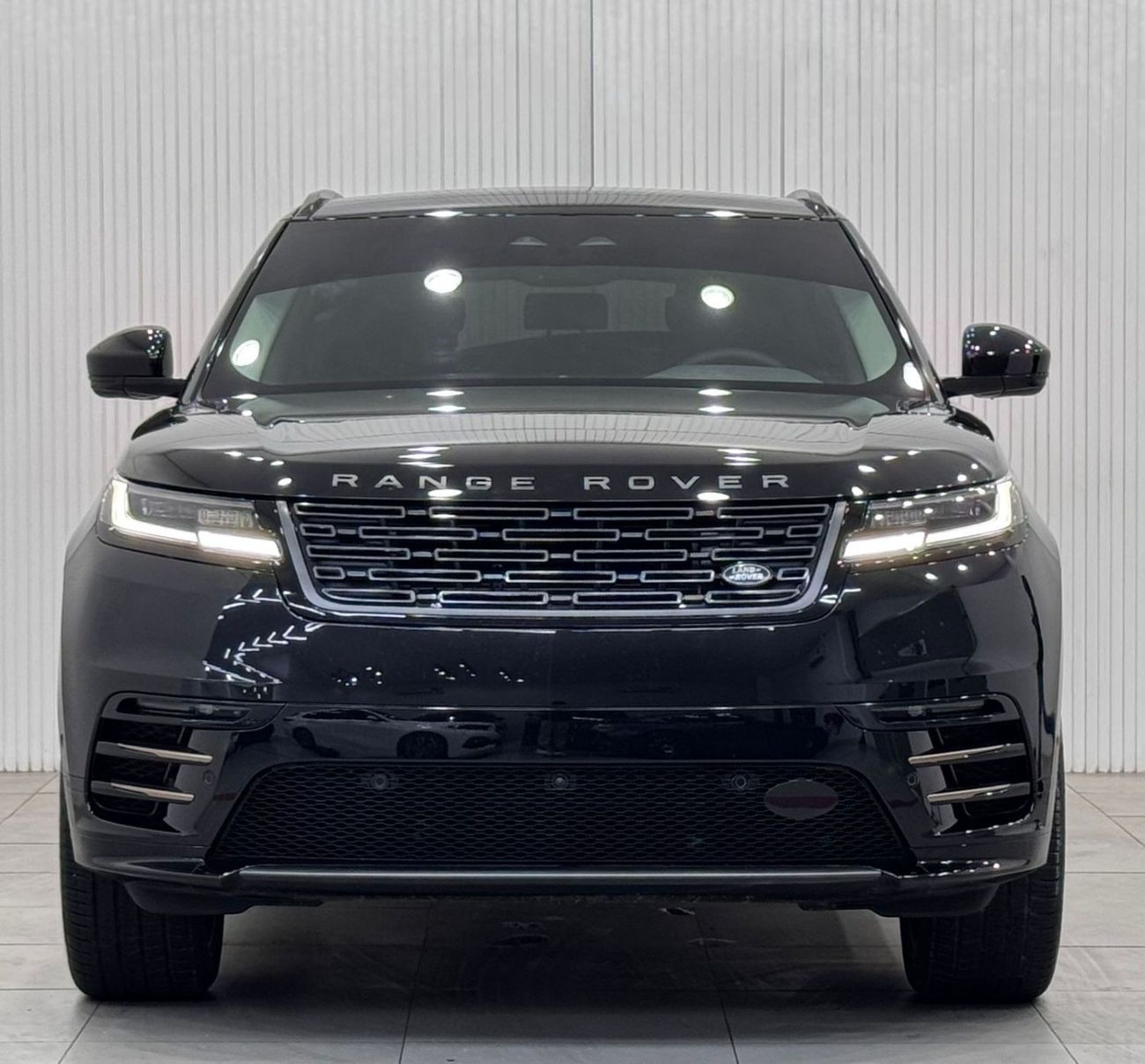 Land Rover Range Rover Velar 2025 Range Rover Velar SE Dynamic P250, 5 Years Agency Warranty + Service Package, Brand New, GCC