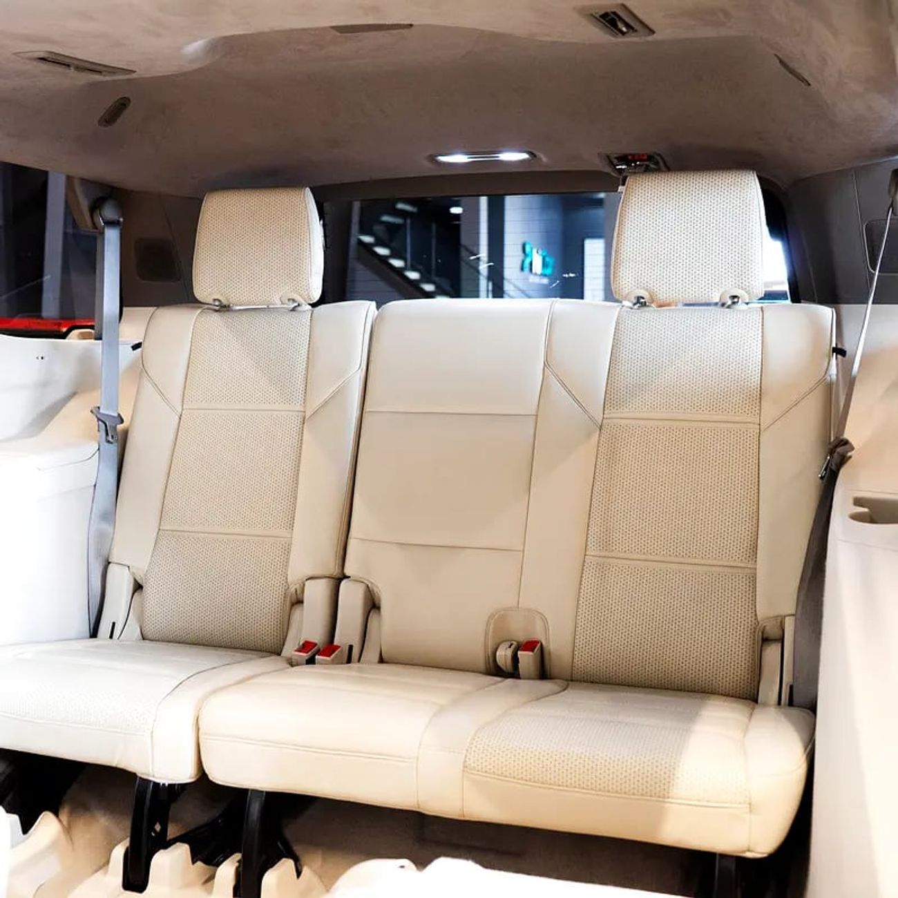 كاديلاك إسكالاد Premium Luxury Platinum 6.2L AWD