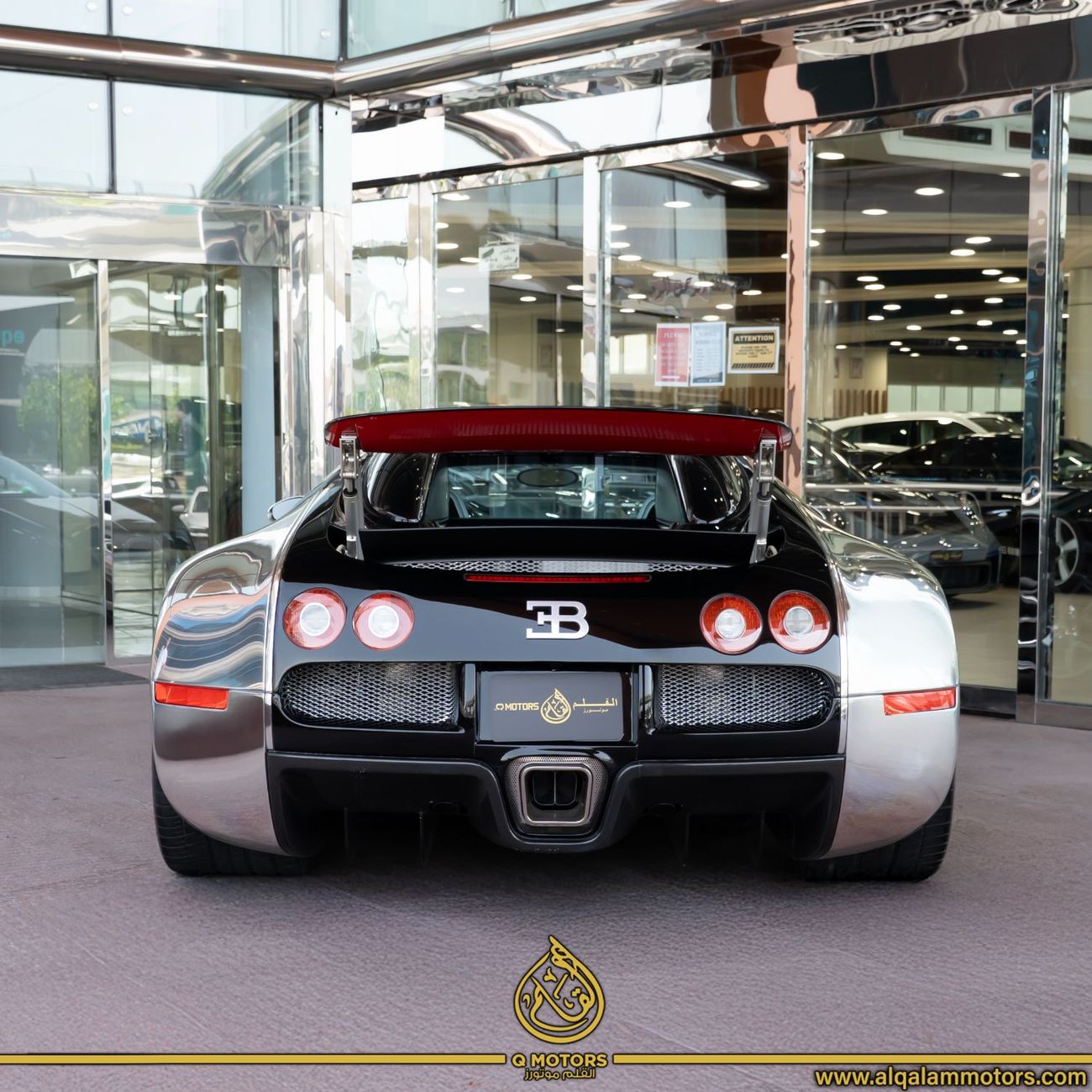 بوغاتي فيرون 2010 BUGATTI VERYON NOCTURNE GCC DONE ONLY 4000KM WITH 2 YEARS SERVICE CONTRACT