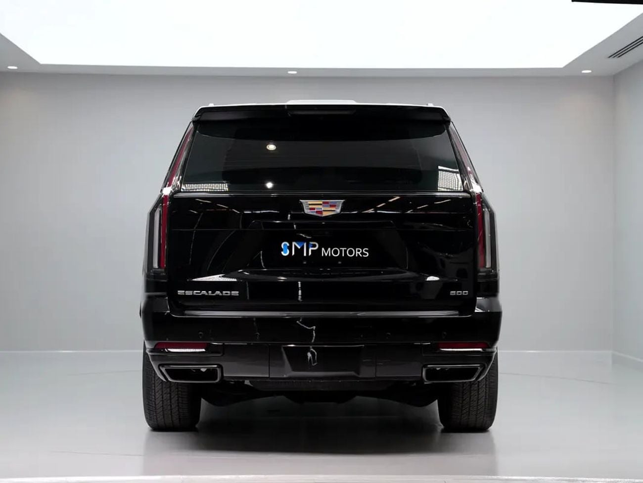 Cadillac Escalade ESV PREMIUM LUXURY PLATINUM ESV - GCC Specs - Brand New!