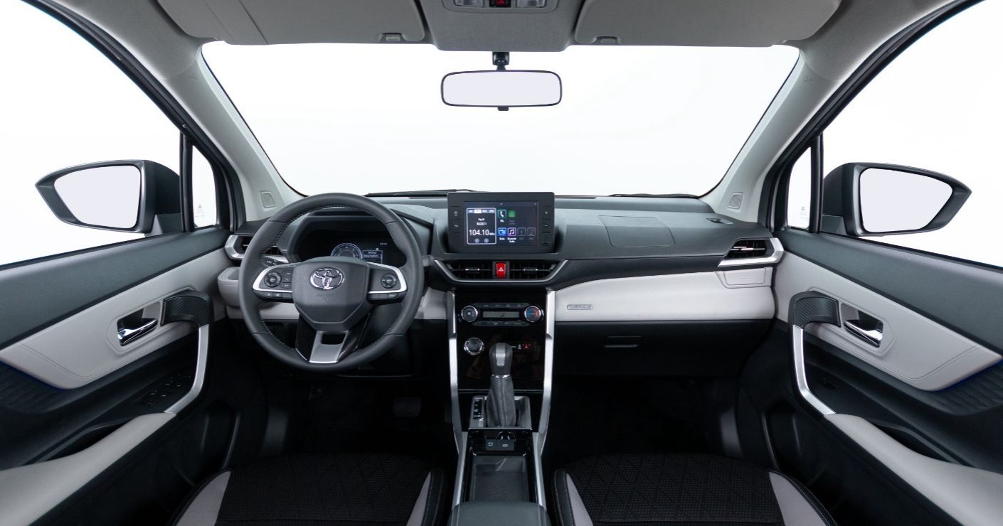 Toyota Veloz interior - Cockpit