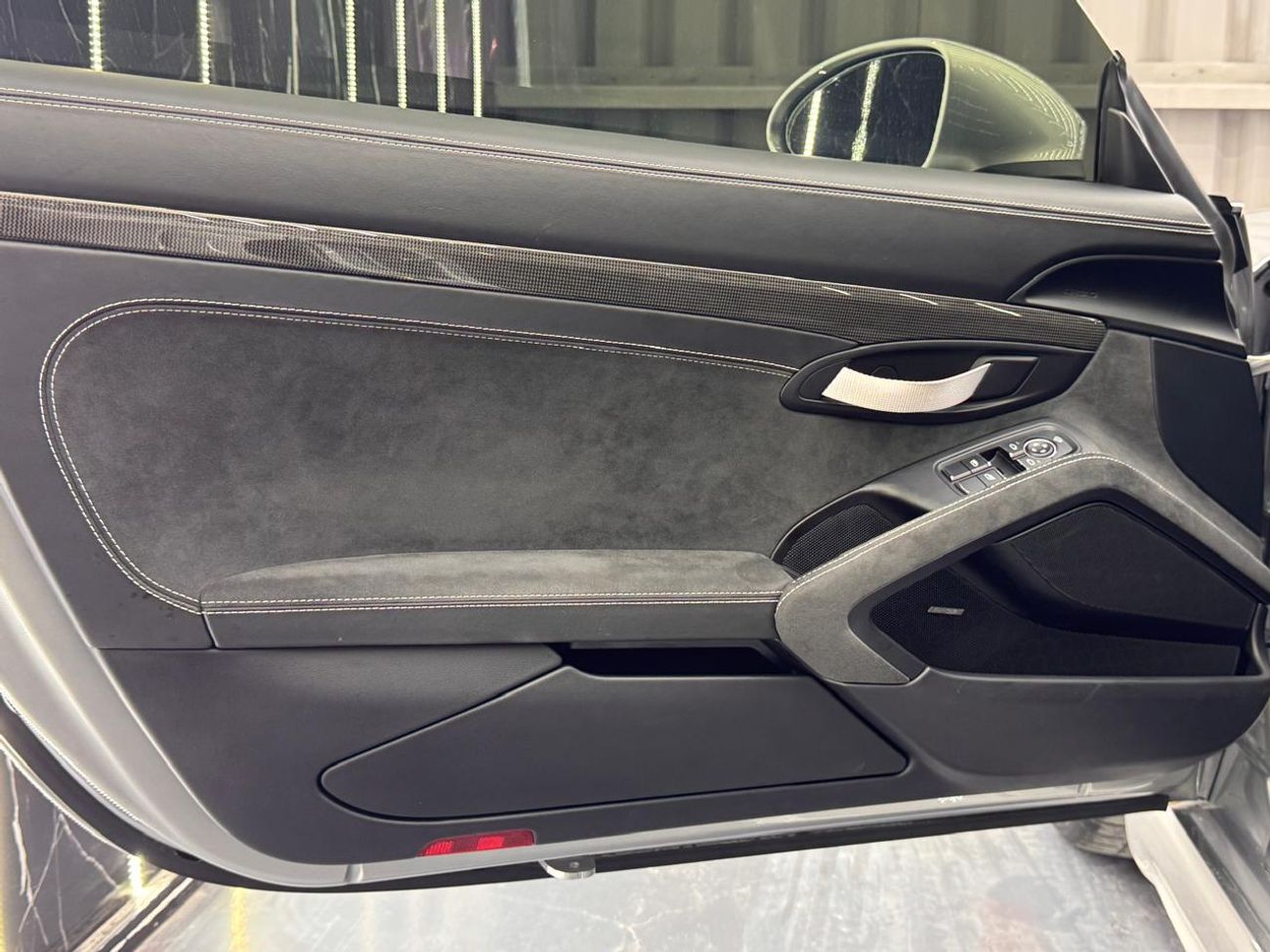 بورش كايمان 718 GT4 4.0L (414 HP) M/T 2020 Porsche Cayman, Mar 2029 Porsche Warranty, Manual Transmission, Very Low 