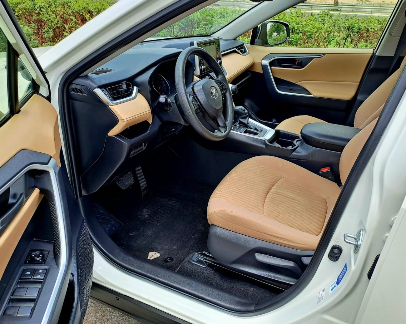 تويوتا راف ٤ EX 2.5L