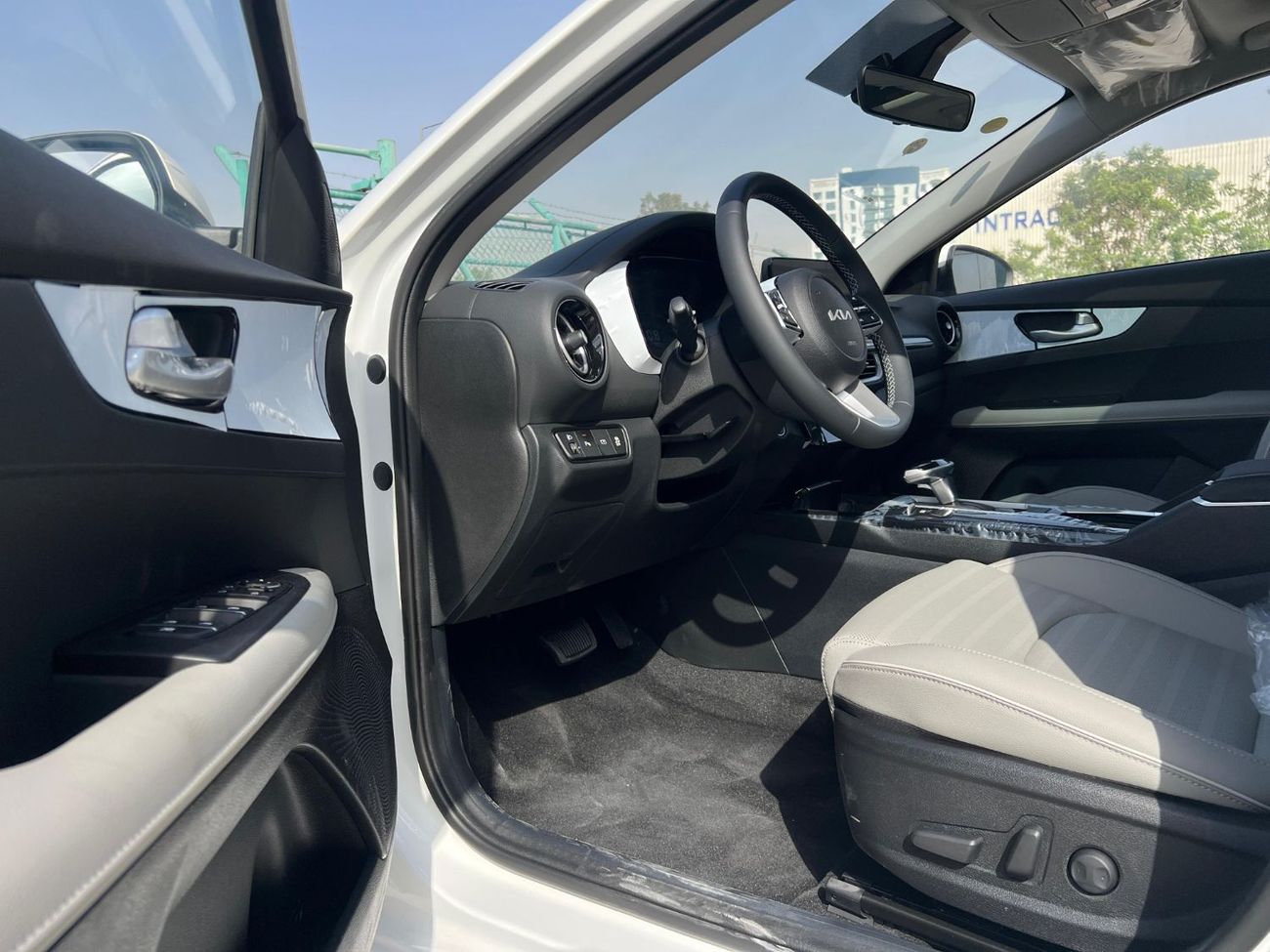 Kia K3 1.5L A/T LUXURY + ADAPTIVE CRUISE 2024 MODEL