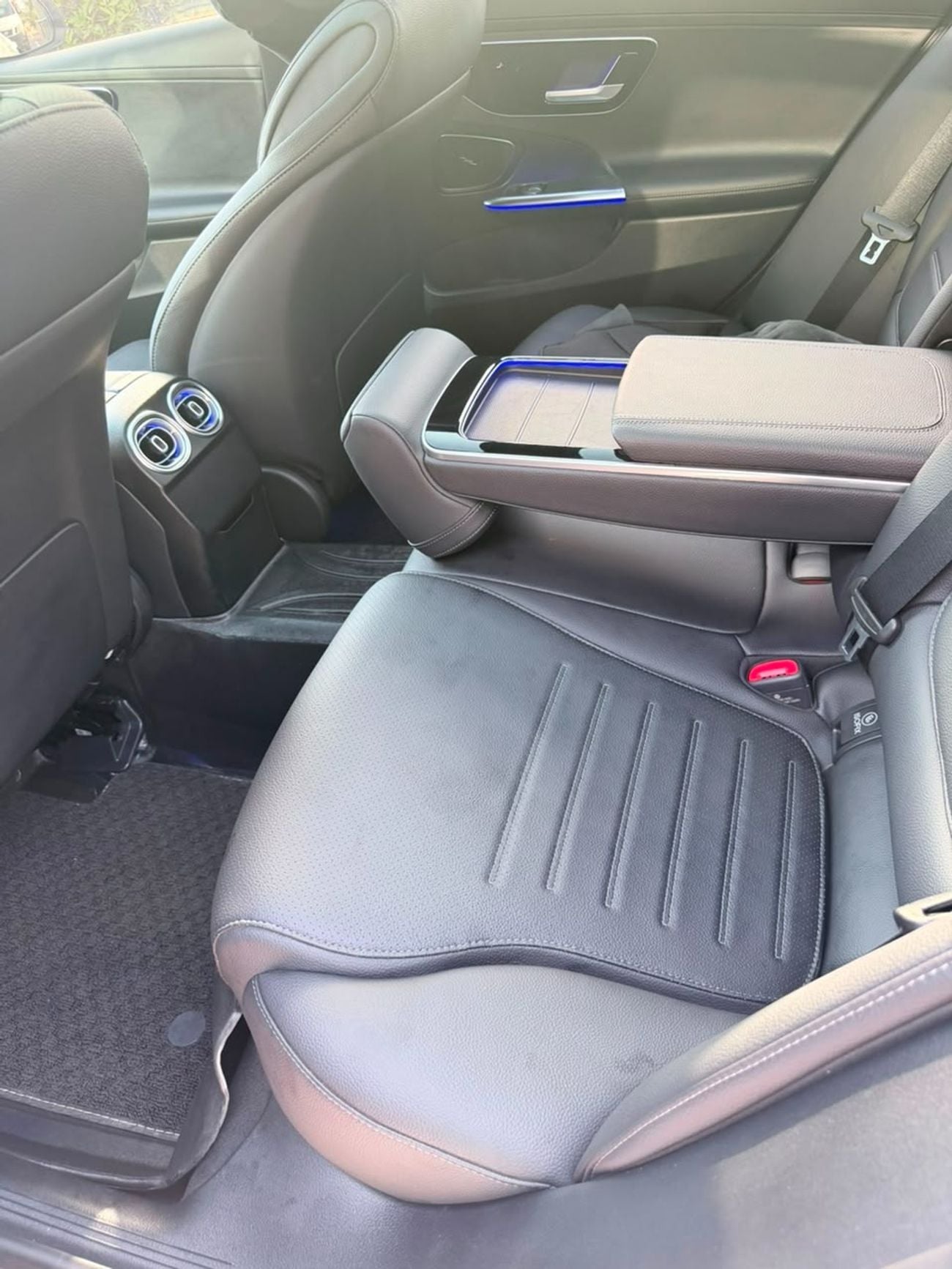 Mercedes Benz C260L