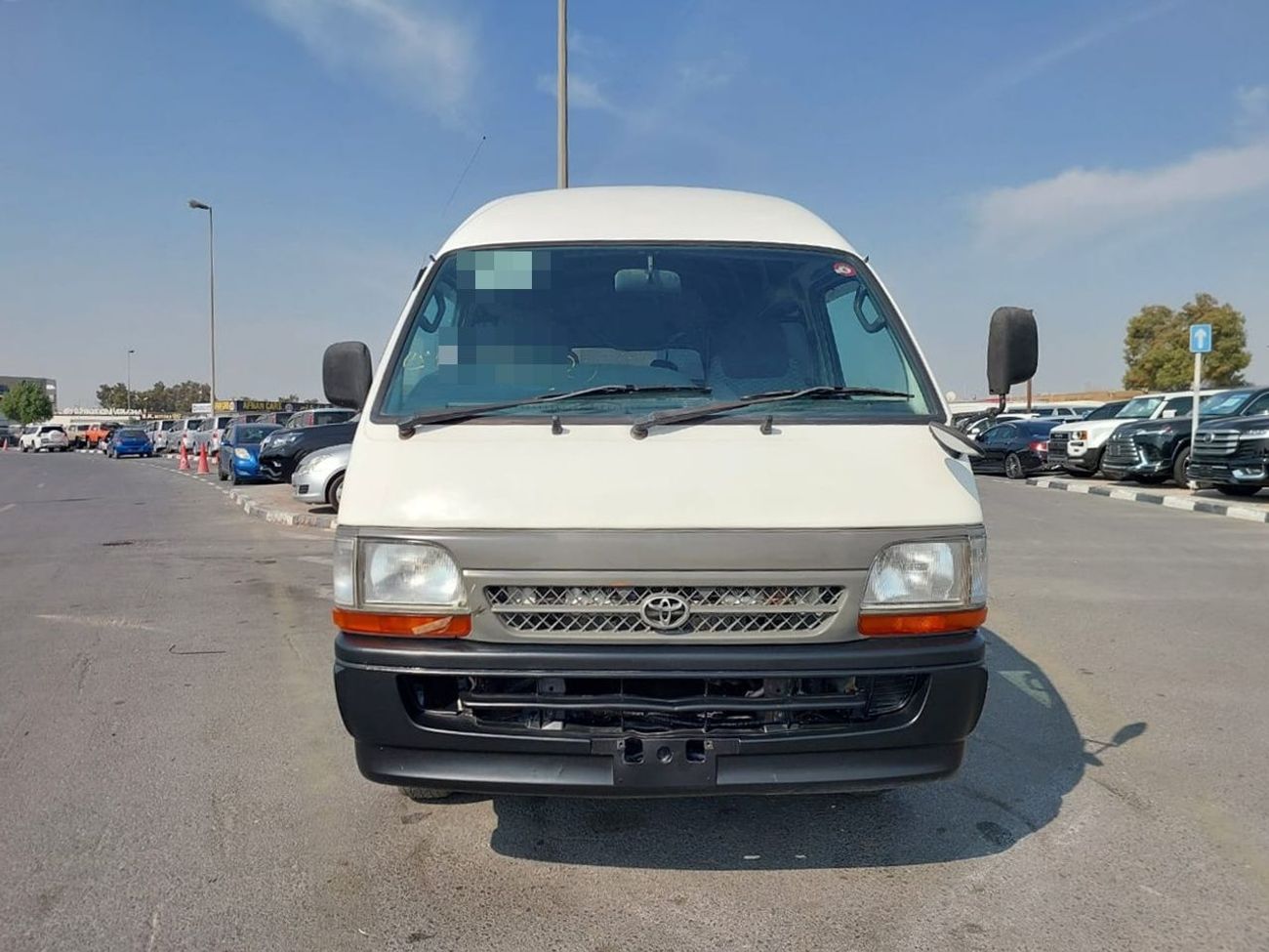 Toyota Hiace TOYOTA HIACE VAN RHD 2002 MODEL 2.0 L PETROL MANUAL(PM05893)