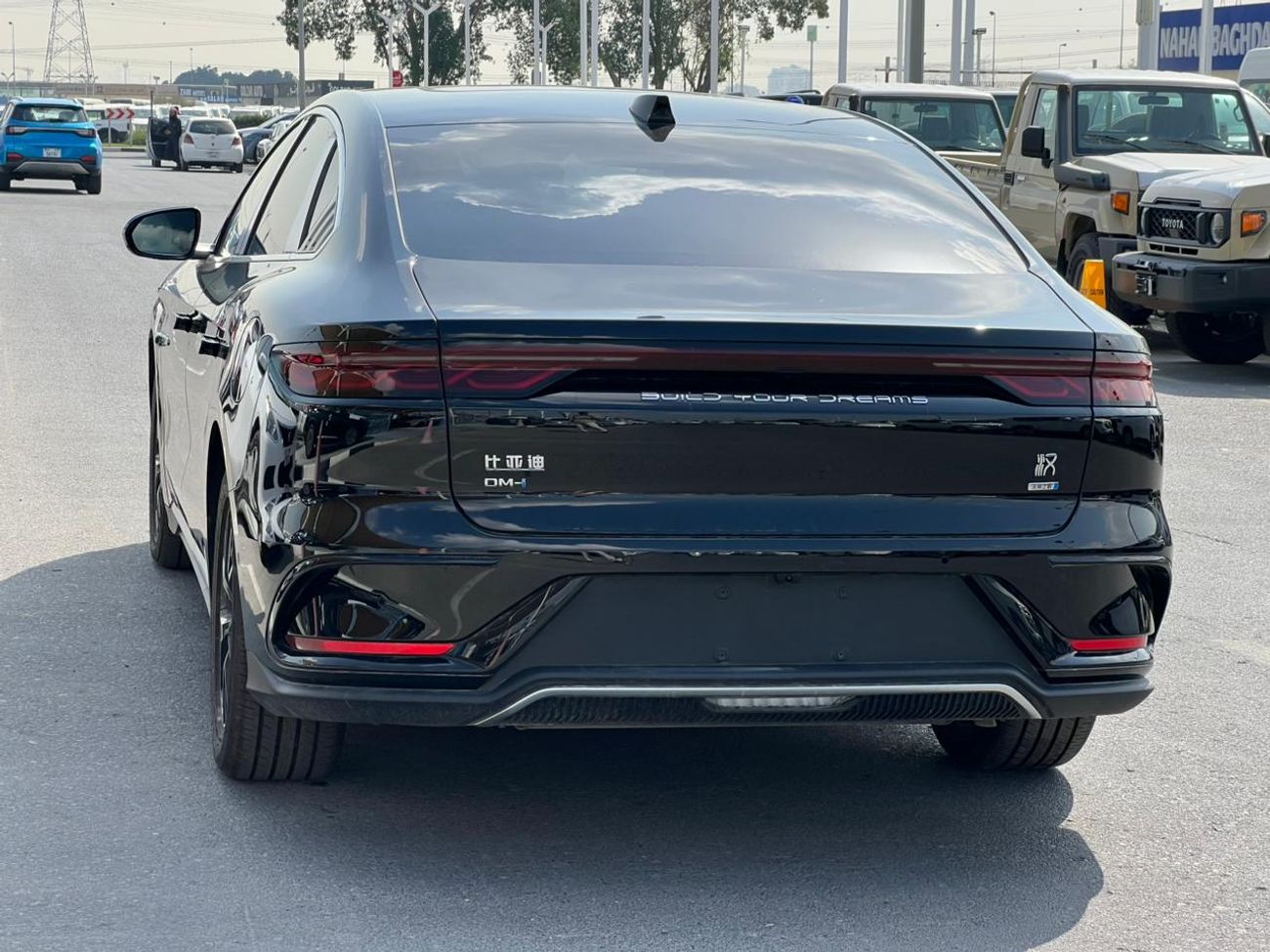 بي واي دي هان BYD Han DM-i plug-in hybrid-2025