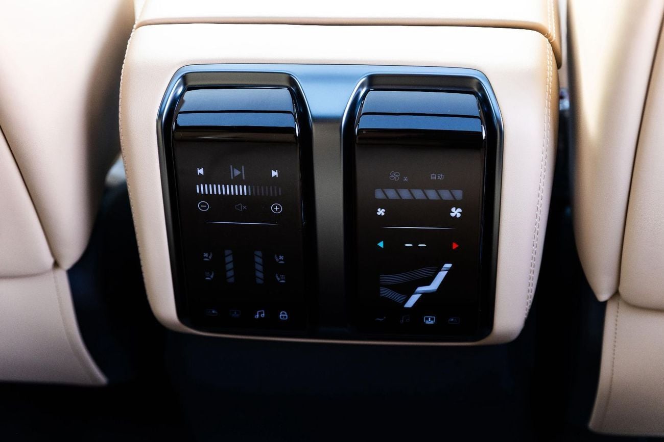 BYD Leopard 8 Smart and Brave Flagship Edition (7 Seats)