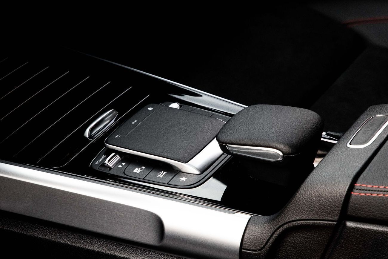 Mercedes-Benz EQB 350 SUV 4Matic | 3,330 P.M  | 0% Downpayment | Mercedes-Benz EQB 350!