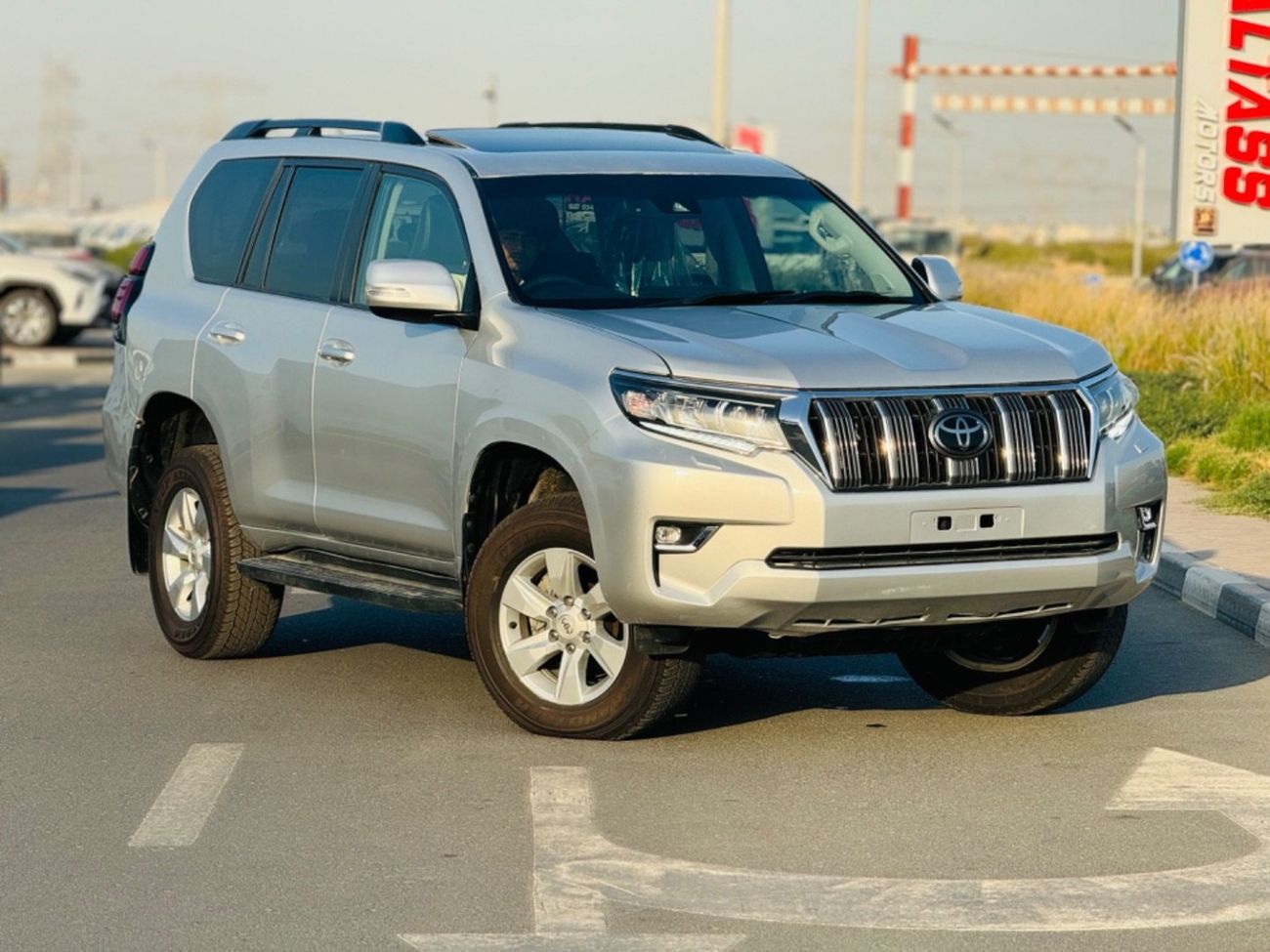 تويوتا برادو Land Cruiser prado 2019 diesel RHD full option