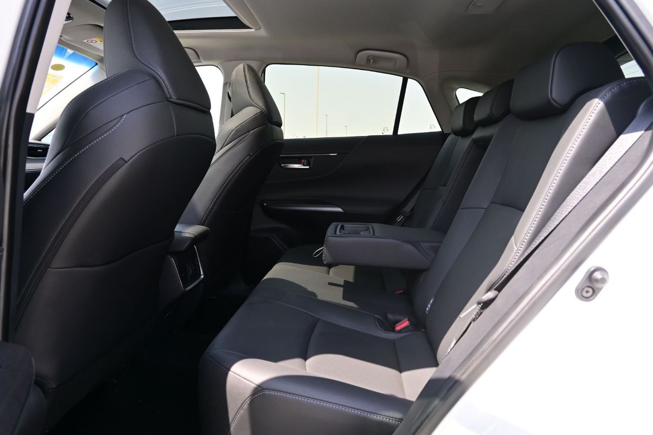 تويوتا فينزا Toyota Venza 2.0L Petrol, Model 2025 Color White