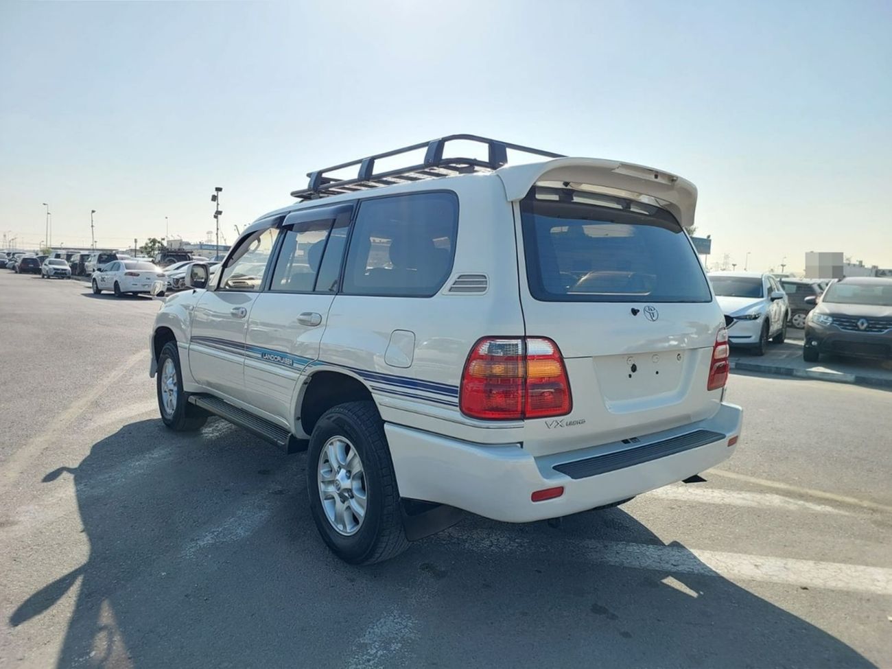 Toyota Land Cruiser TOYOTA LAND CRUISER SUV RHD 1999 MODEL 4.2 L DIESEL AUTOMATIC(PM13650)