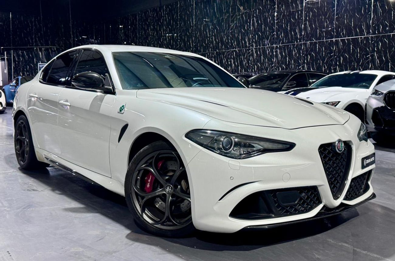 Alfa Romeo Giulia Quadrifoglio 2.9L (510 HP) Alfa Romeo Giulia Quadrifoglio  V6,2.9L (510 HP)