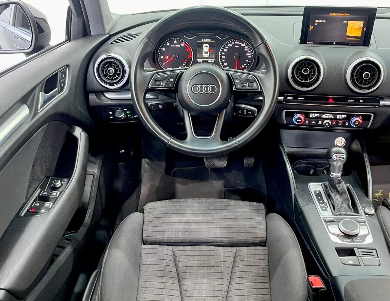 Audi A3 30 TFSI Basic 2020 Audi A3 30TFSI, Agency Warranty + Service Contract, GCC