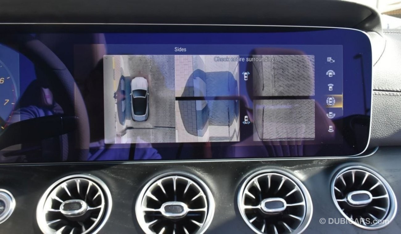 مرسيدس بنز E300 كوبي CABRIOLET  With 360 Camera - CLEAN CAR WITH DEALERSHIP WARRANTY