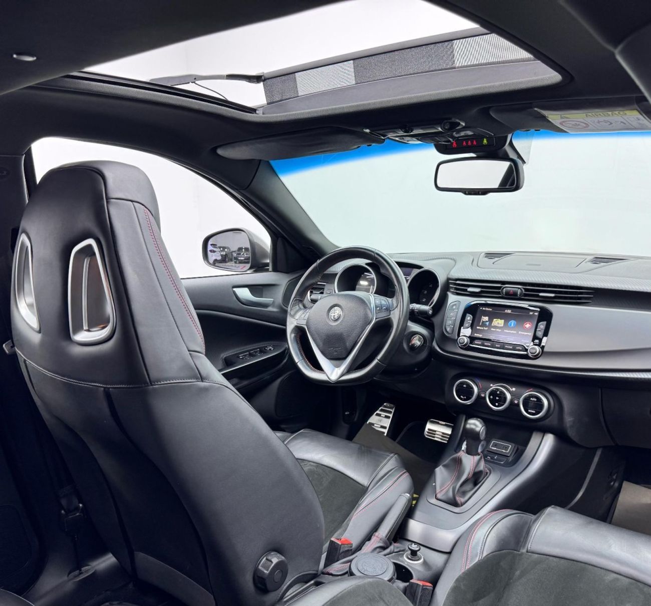 Alfa Romeo Giulietta Veloce 2019 Alfa Romeo Giulietta, Warranty, Excellent Condition, GCC