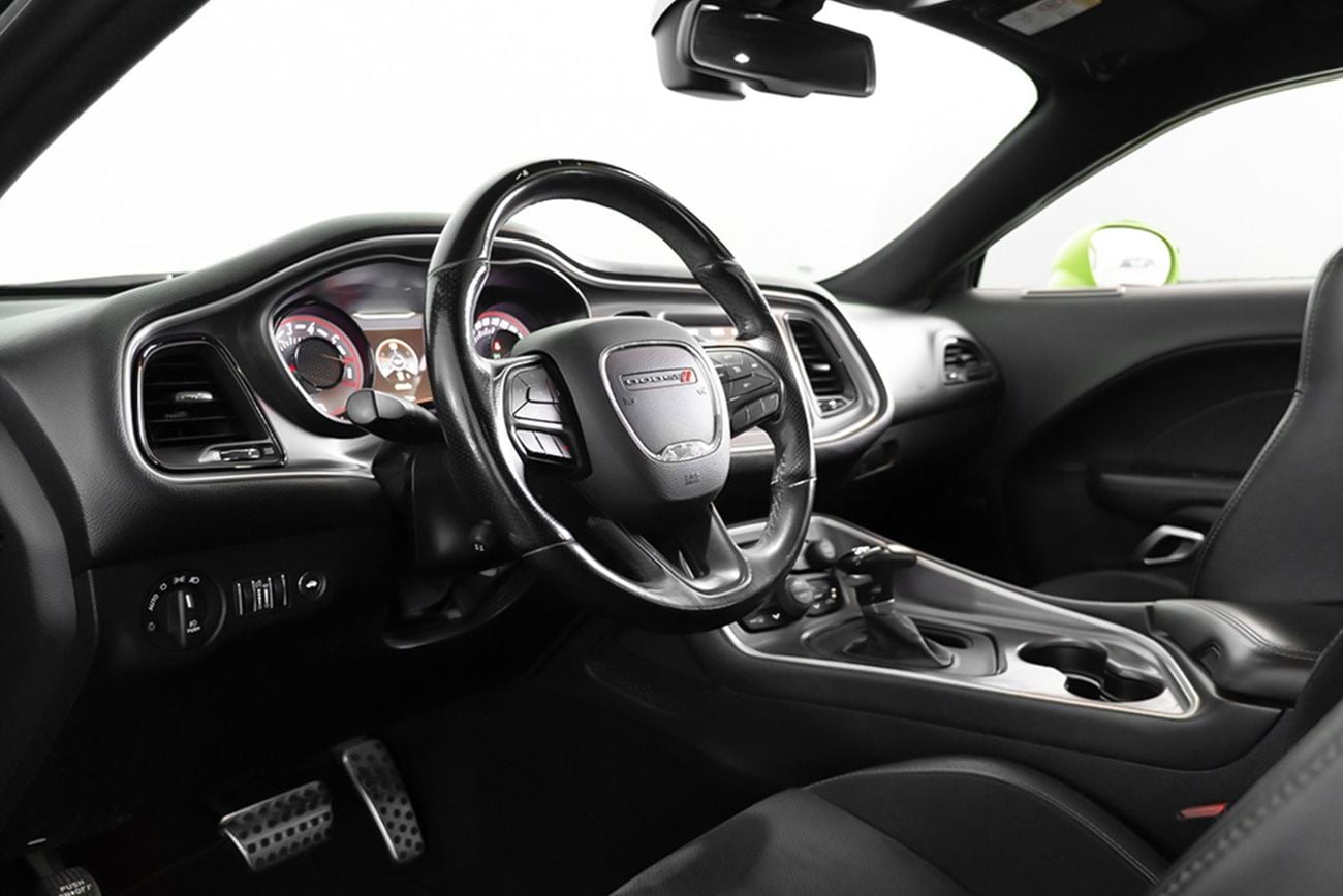 Dodge Challenger R/T 5.7L (370 HP)