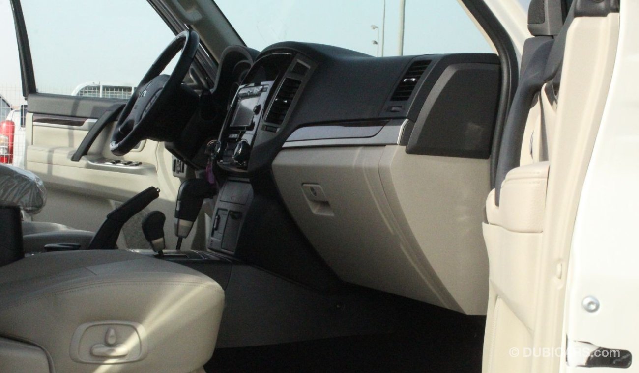 ميتسوبيشي باجيرو Pajero 3.8L Petrol LWB  - 2020