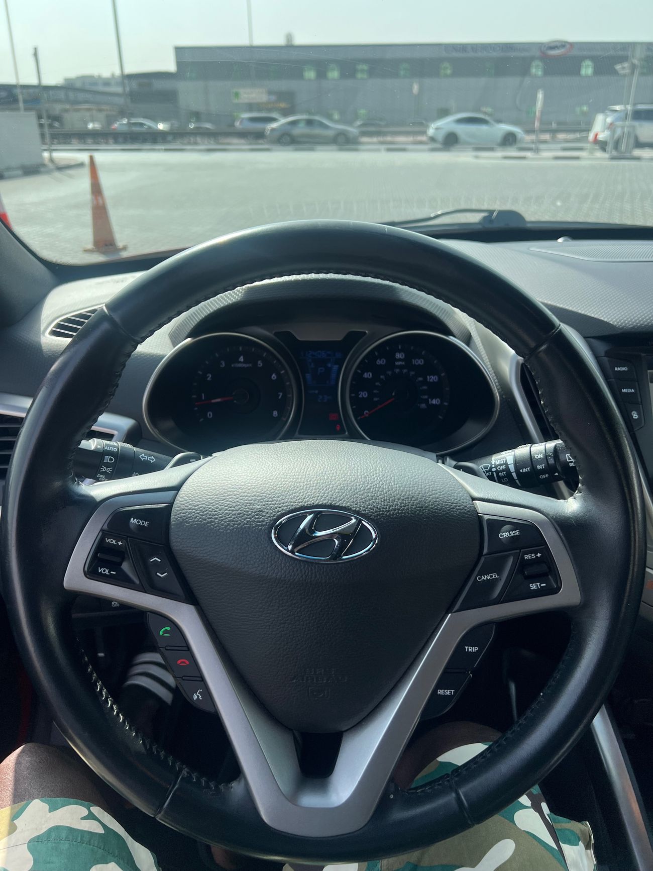 Hyundai Veloster GLS 1.6L