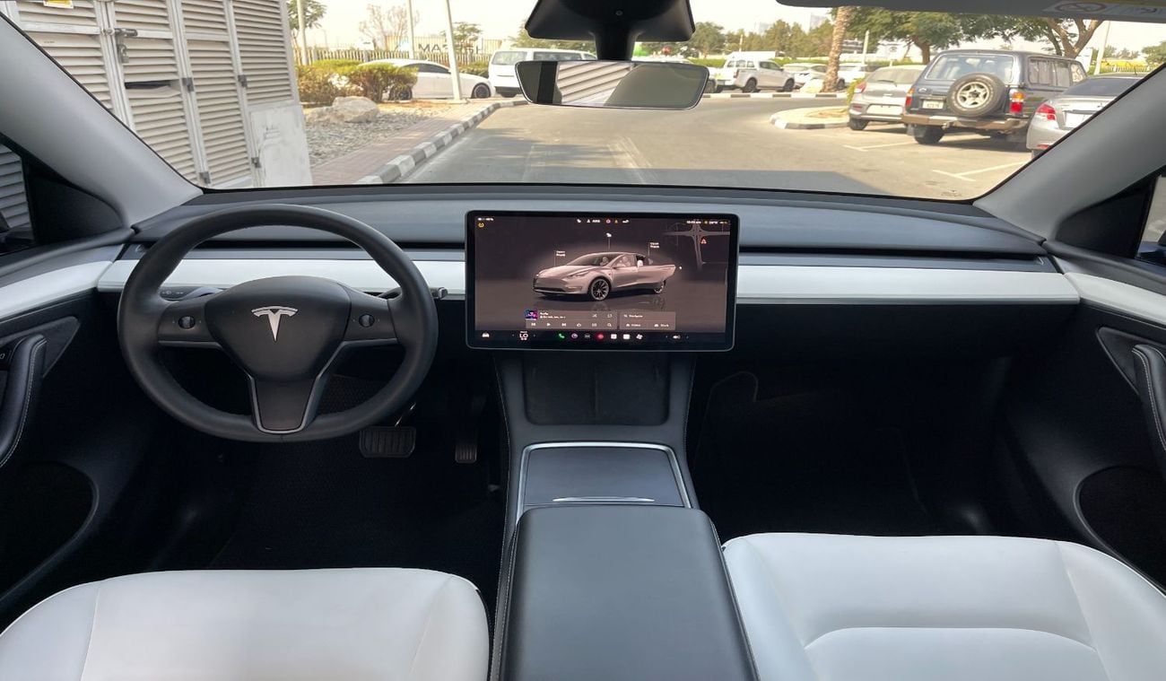 Tesla Model Y LONG RANGE AWD GCC SPECIFICATION -TESLA CENTRE DUBAI