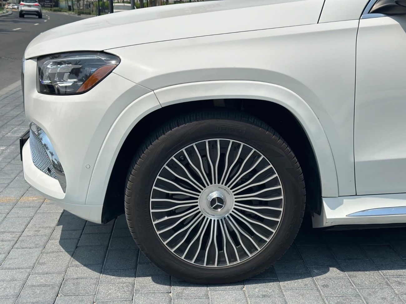 Mercedes-Benz GLS 450 Premium + 3.0L (389 HP)