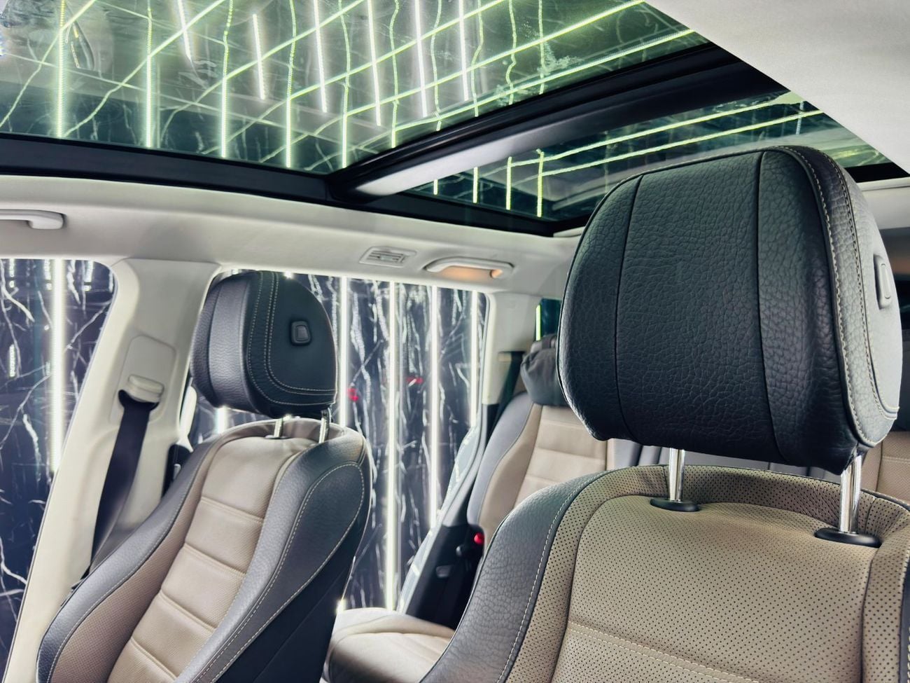 مرسيدس بنز GLS 580 2020 Mercedes-Benz GLS 580 4MATIC GCC