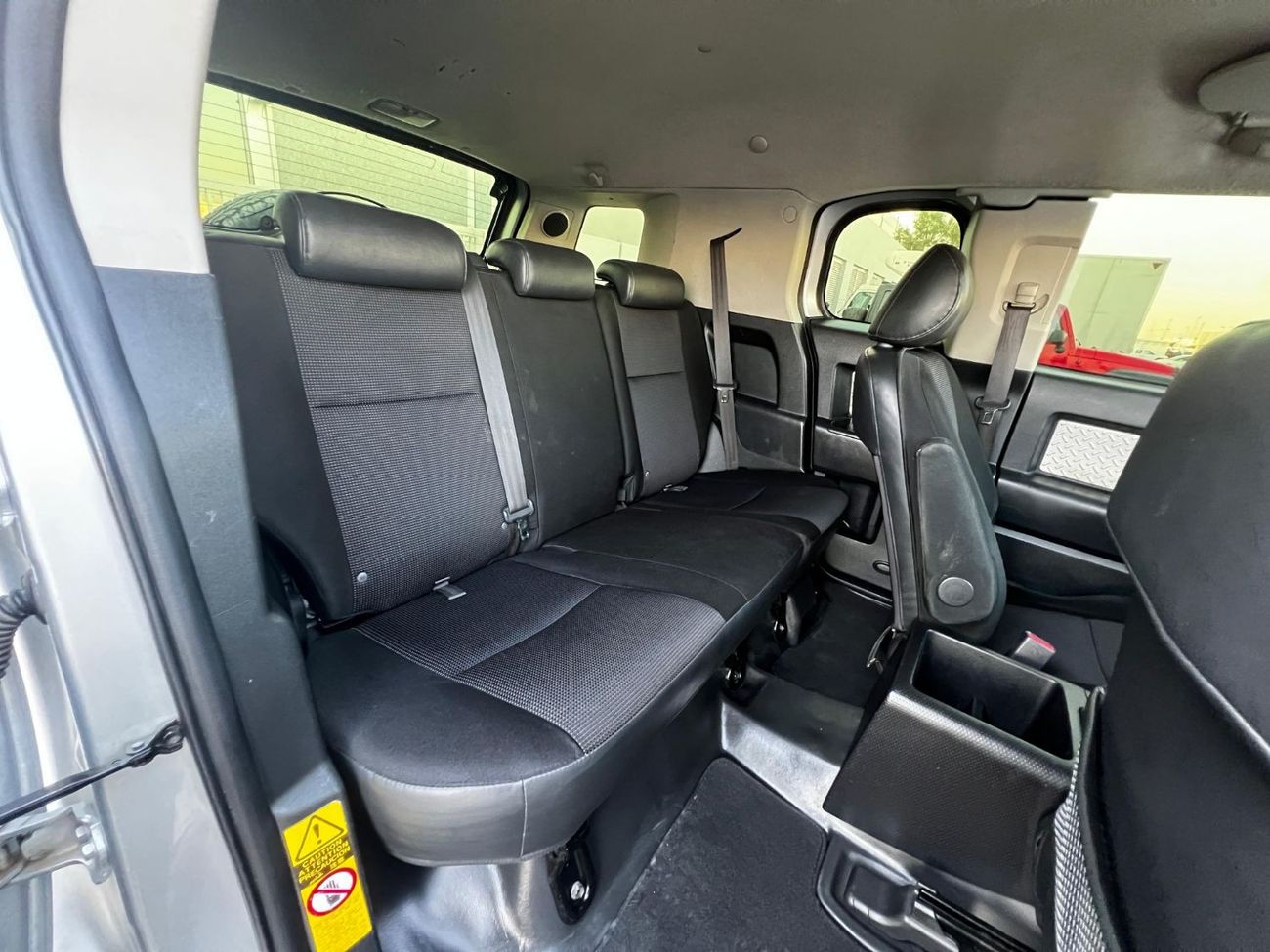 تويوتا إف جي كروزر TOYOTA FJ 2008 GCC GOOD CONDITION INSIDE OUT SIDE