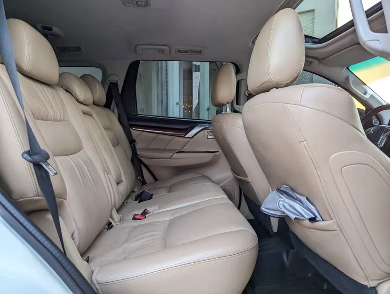 ميتسوبيشي مونتيرو سبورت GLS TOP FULL OPTION GCC ACCIDENT FREE IN EXCELLENT CONDITION