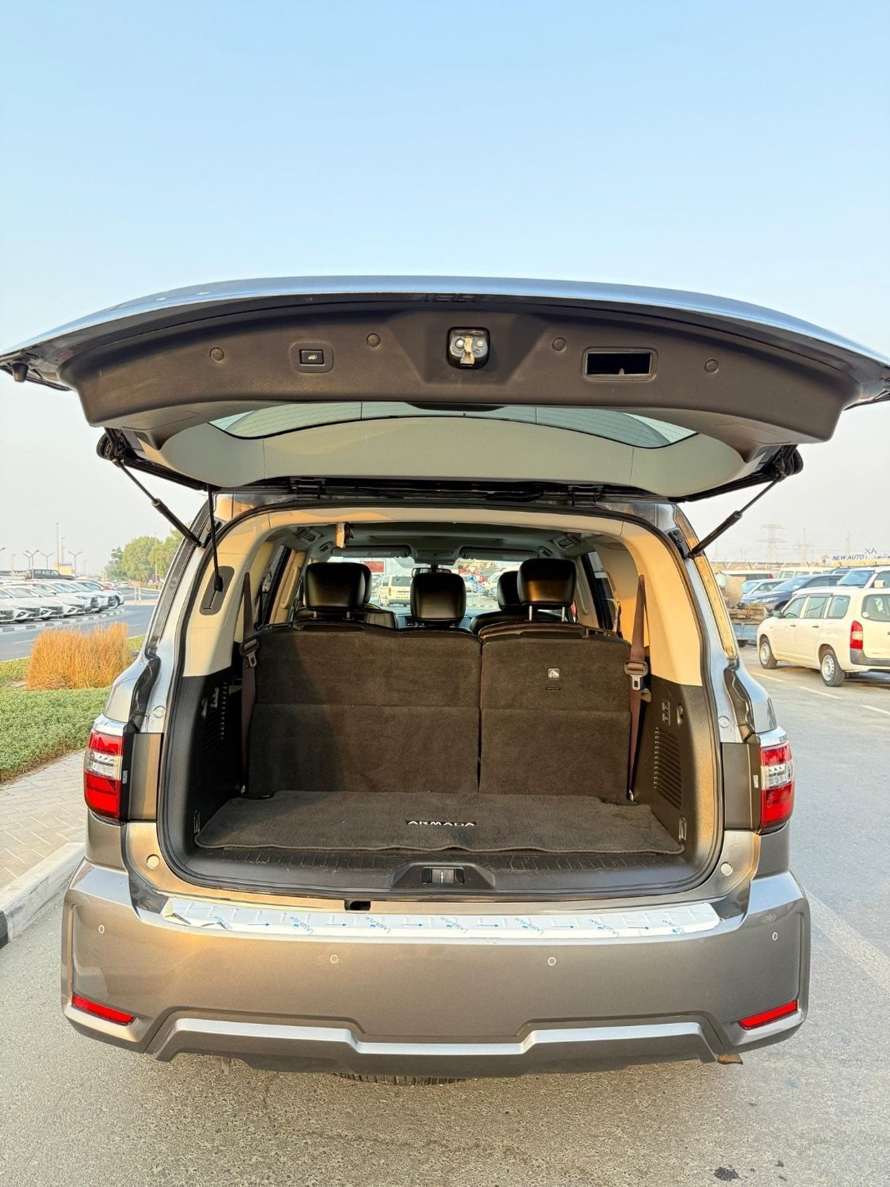 نيسان أرمادا Nissan Armada 4WD SL