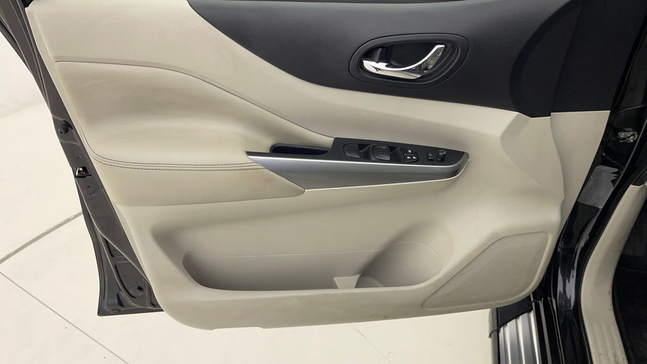 نيسان إكستيرا PLATINUM 2.5 | بدون دفعة مقدمة | اختبار القيادة في المنزل