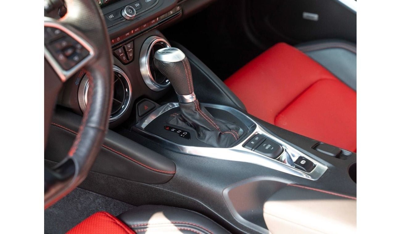 Chevrolet Camaro 1LT 3.6L (335 HP)