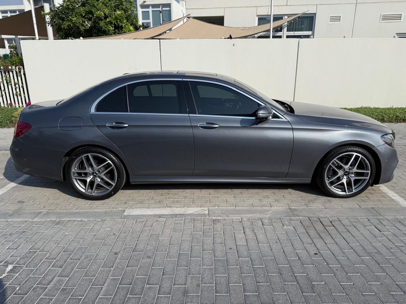 مرسيدس بنز E300 AWD (4MATIC), 2.0L turbo