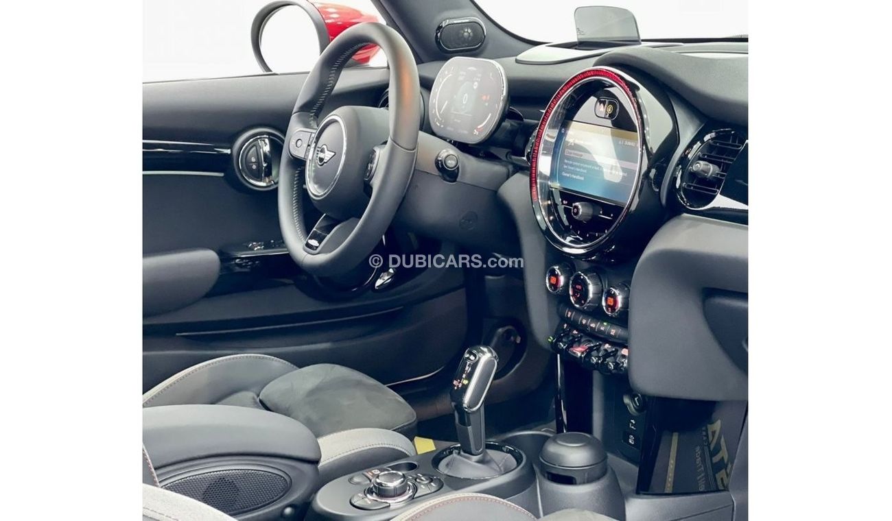 Mini John Cooper Works 2023 Mini John Cooper Works, 10/2027 Agency Warranty + Service Contract, GCC