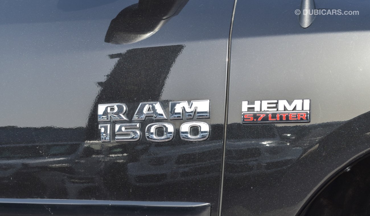 RAM 1500 1500 HEMi 5.7 L