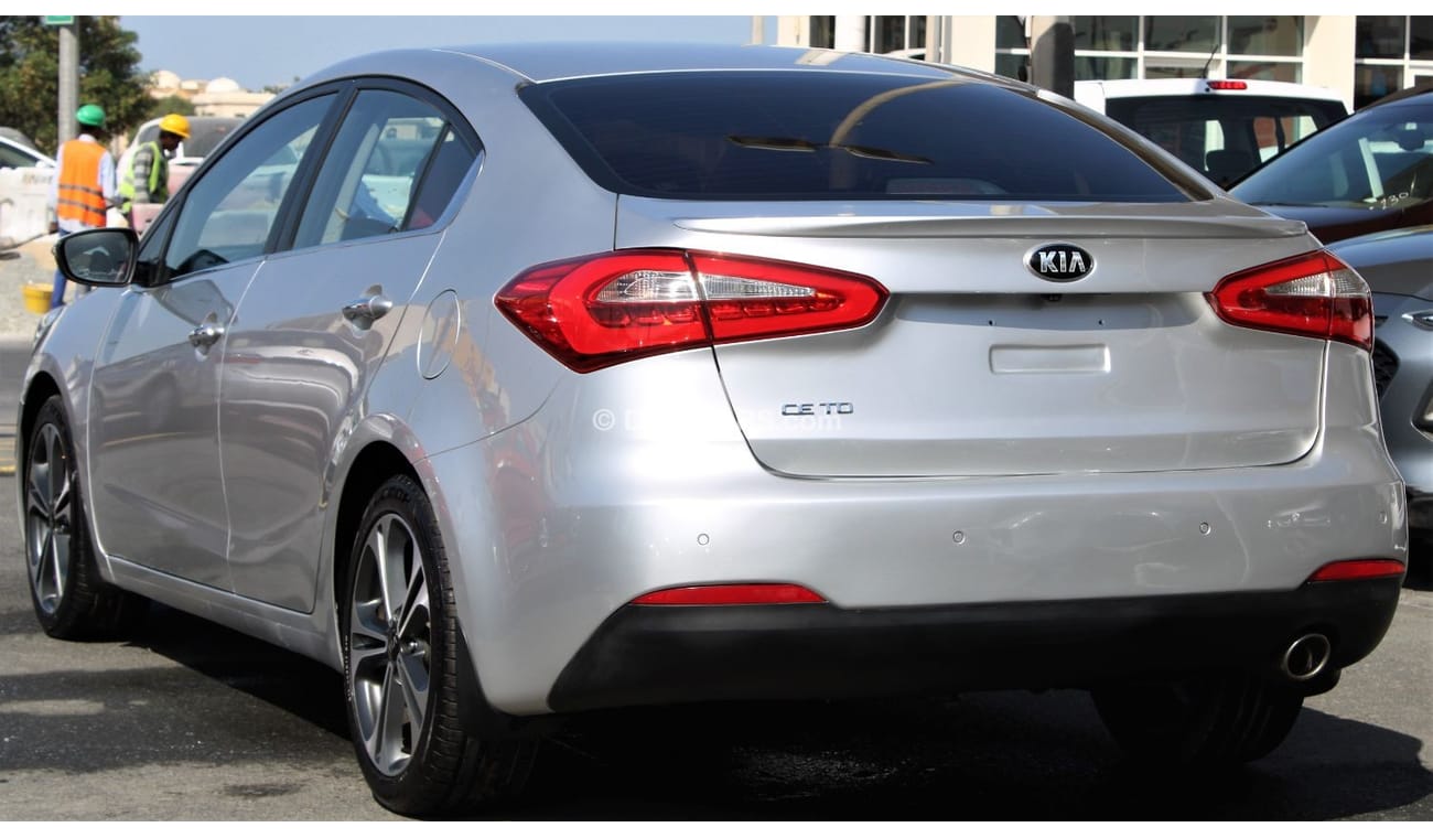 كيا سيراتو كيا سيراتو 2014 خليجي فل أوبشن رقم 1 بحالة ممتازة بدون حوادث نظيفه جدا من الداخل والخارج