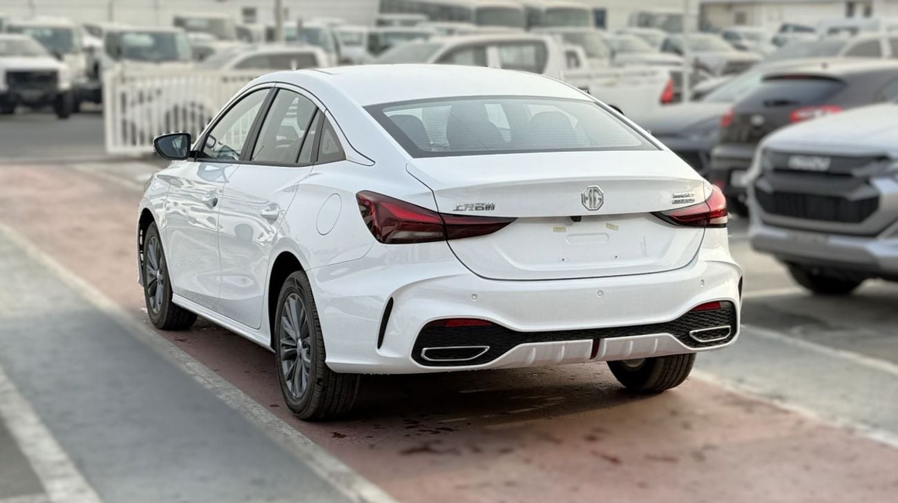 أم جي 5 MG5 1.5L Petrol 2025YM