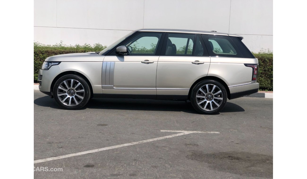 Land Rover Range Rover Vogue SE Supercharged AED 3589/ monthly UNLIMITED KILOMETRE WARRANTY 2014 RANGE ROVER VOGUE SUPERCHARGED V8 5.0 LTR