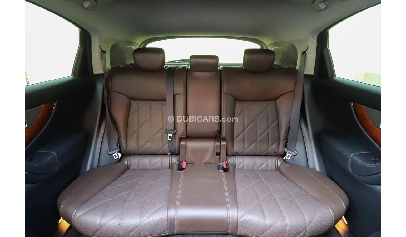 Infiniti QX70 S51