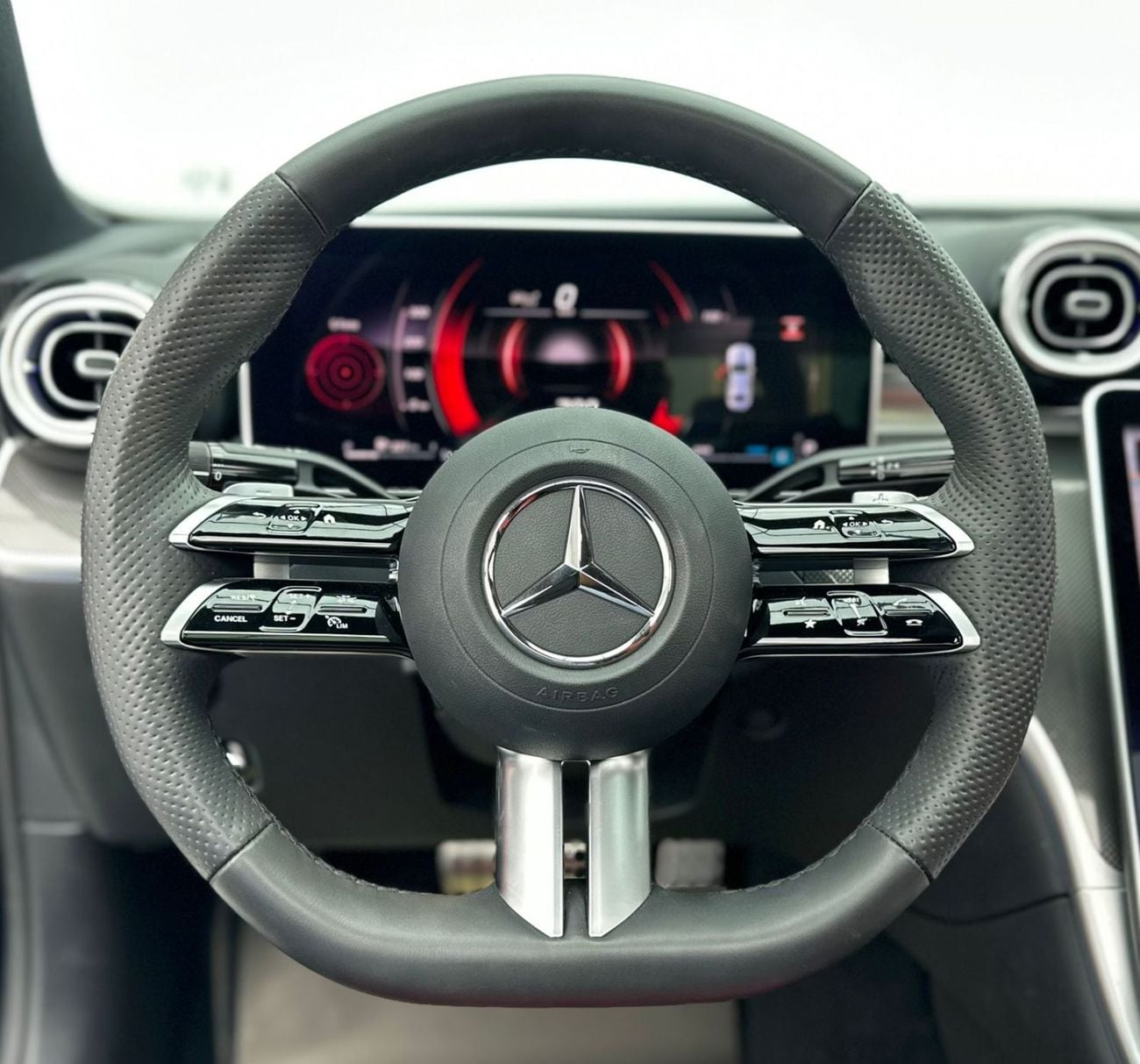 مرسيدس بنز C 200 2025 Mercedes-Benz C200, Nov/2029 Mercedes Warranty + Service History, Excellent Condition, GCC