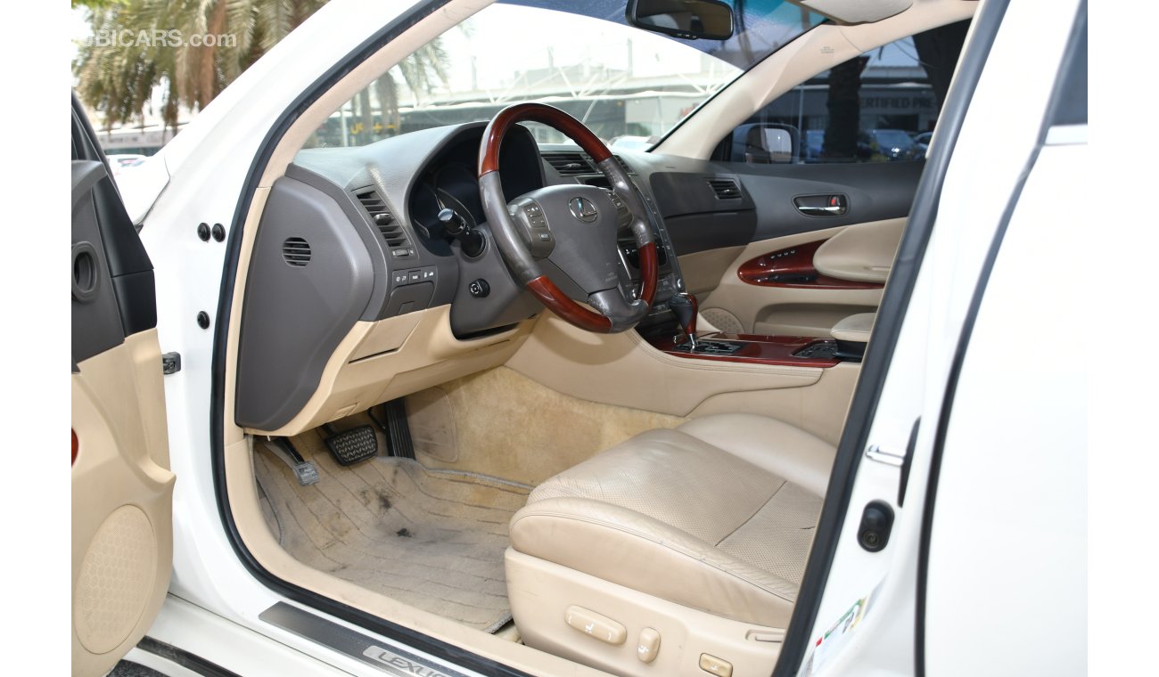 Lexus GS 300 2005 - GOOD CONDITION - GCC SPECS - SUN ROOF-LEATHER SEATS