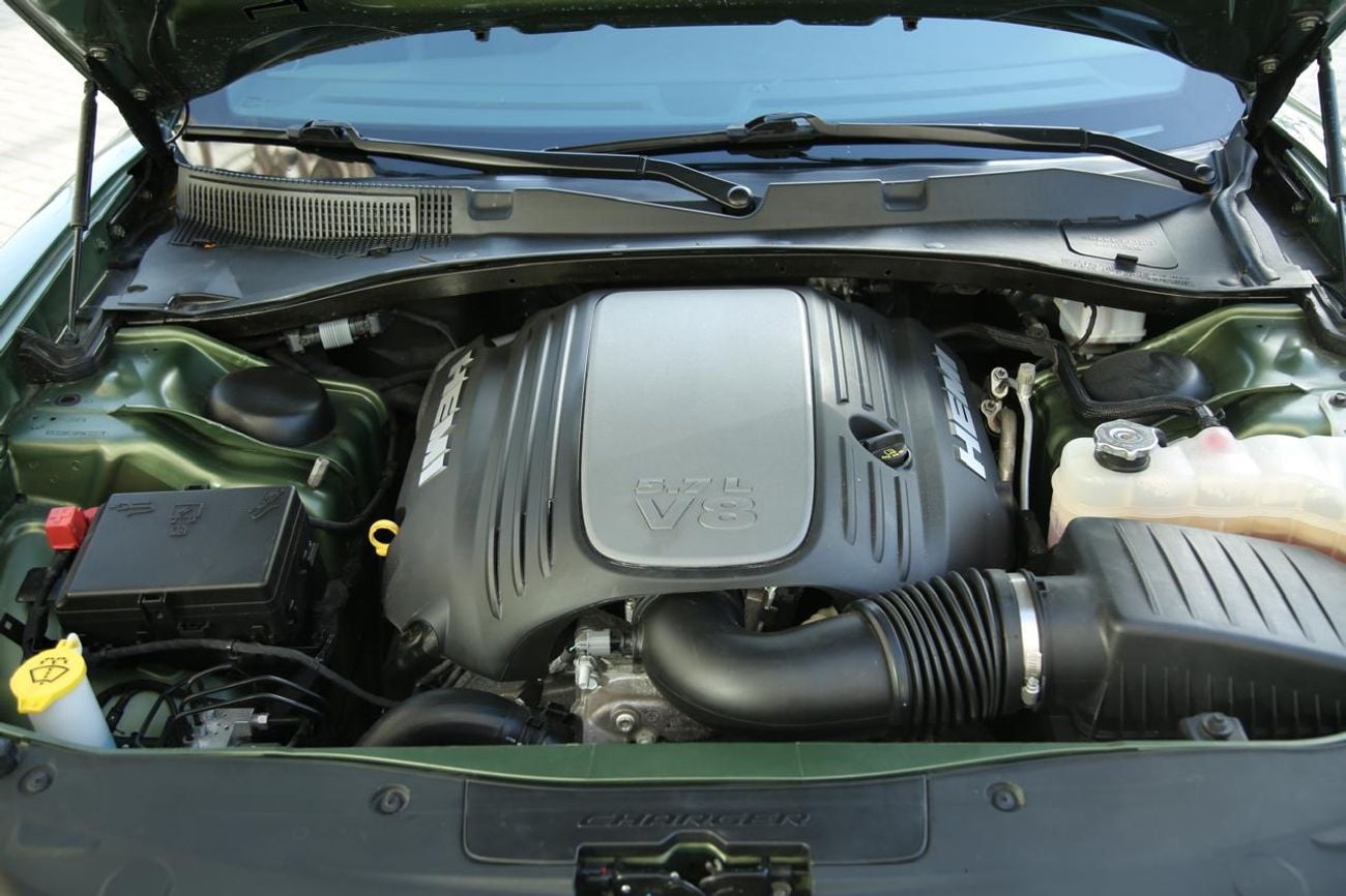 Dodge Charger PREMIUM R/T Top 5.7L
