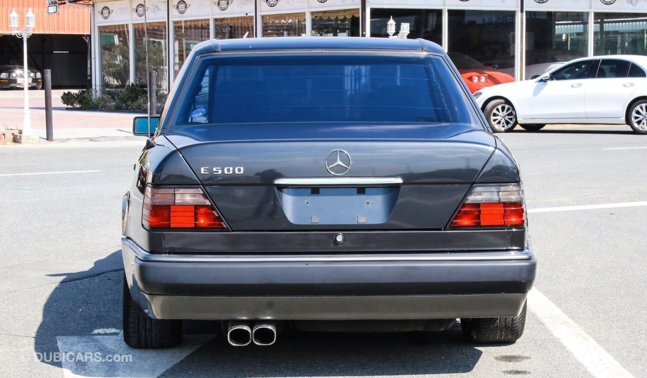 Mercedes-Benz E 500