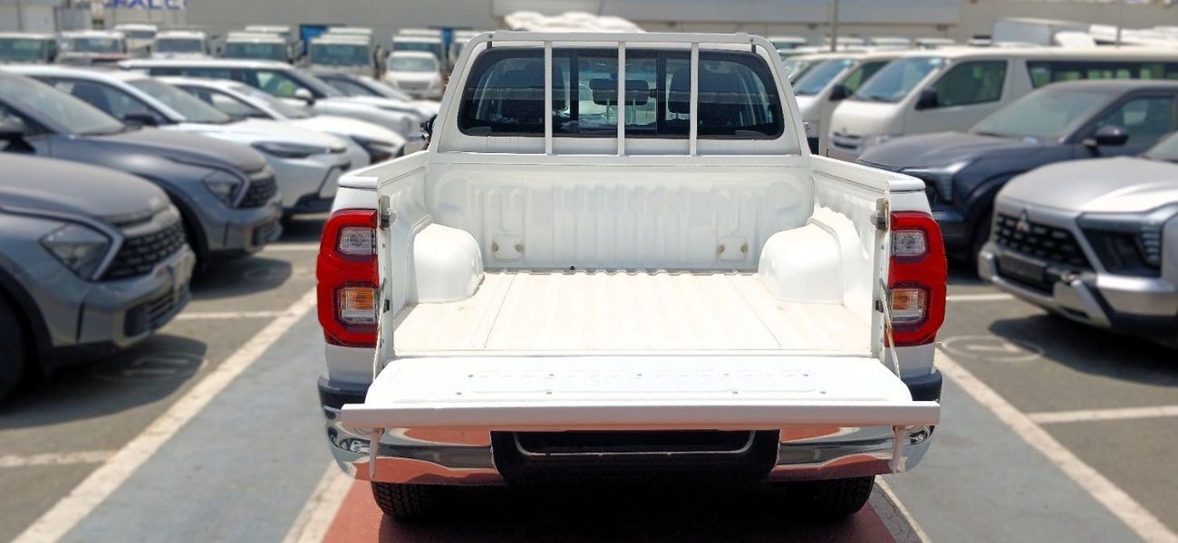 Toyota Hilux GL 2.4L Diesel Manual 4X4 2026YM