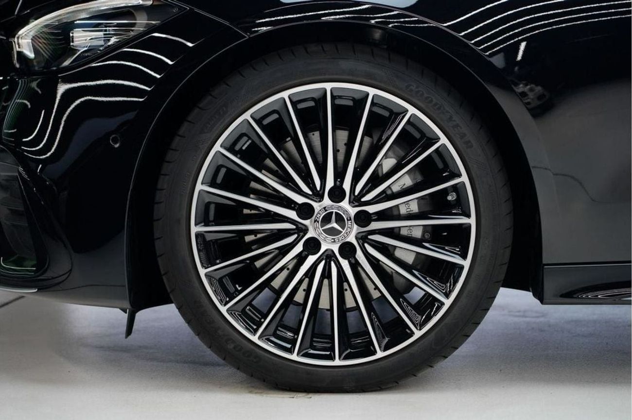 Mercedes-Benz C 200 Mercedes-Benz C 200 | 2025 GCC 0km | 5 Years Agency Warranrty | AMG Package | 9G-TRONIC | 360 View