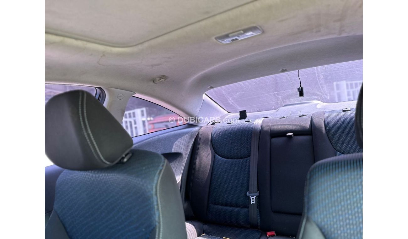 هيونداي إلانترا Hyundai Avante 2014 coupe  4 cylinders  Fuel full option  Sunroof