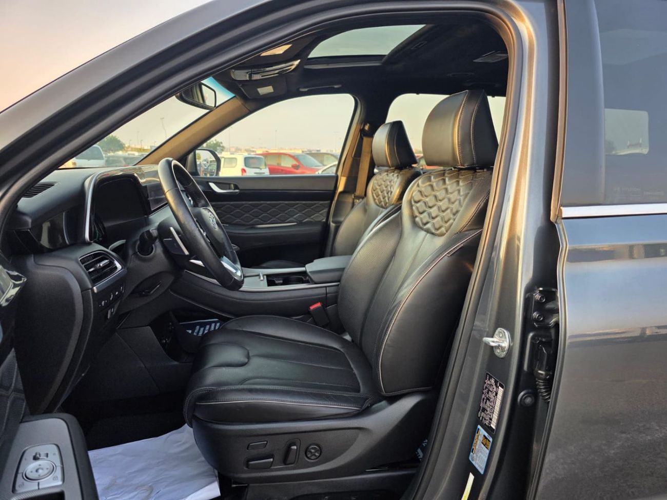 Hyundai Palisade 3.8L GDi (AWD) Premium 2022 Model Facleft to 2024 Model Calligraphy two sunroof and 360 camera