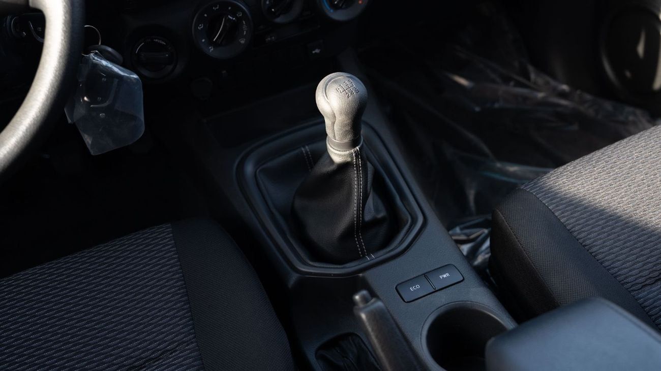 تويوتا هيلوكس 2025 Toyota Hilux 2.4 - Silver Metallic Inside Black | Export Only