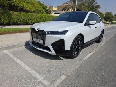 بي أم دبليو iX xDrive50