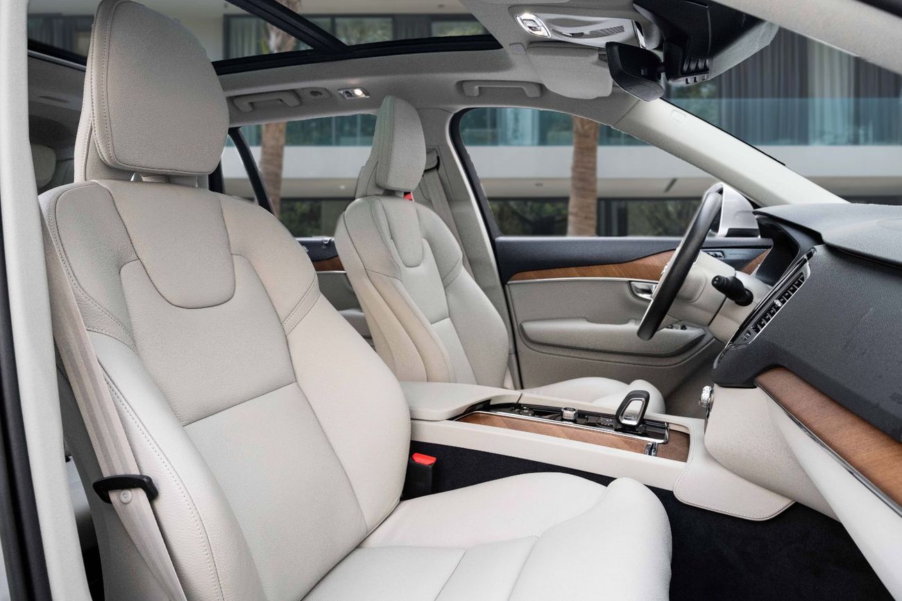 فولفو XC 90 XC90 B5 Momentum  | 2,742 P.M | 0% Downpayment | IMMACULATE! | Ramadan Offer!